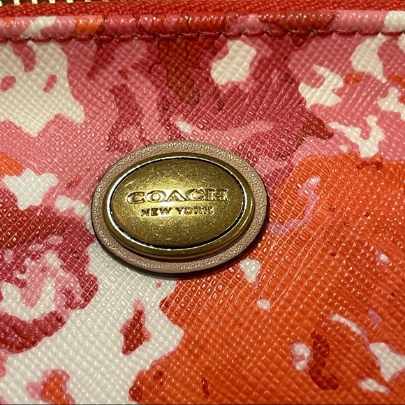 SALE! Coach Peyton Floral Cora Domed Shoulder Bag Satchel NWOT - Picture 2 of 13